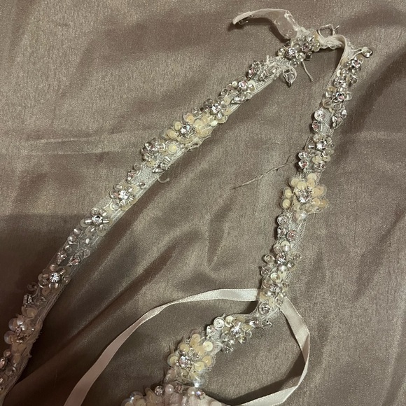 Kitty Chen Wedding Gown🤍 Previously worn for a project, minor damages shown. - Picture 9 of 10